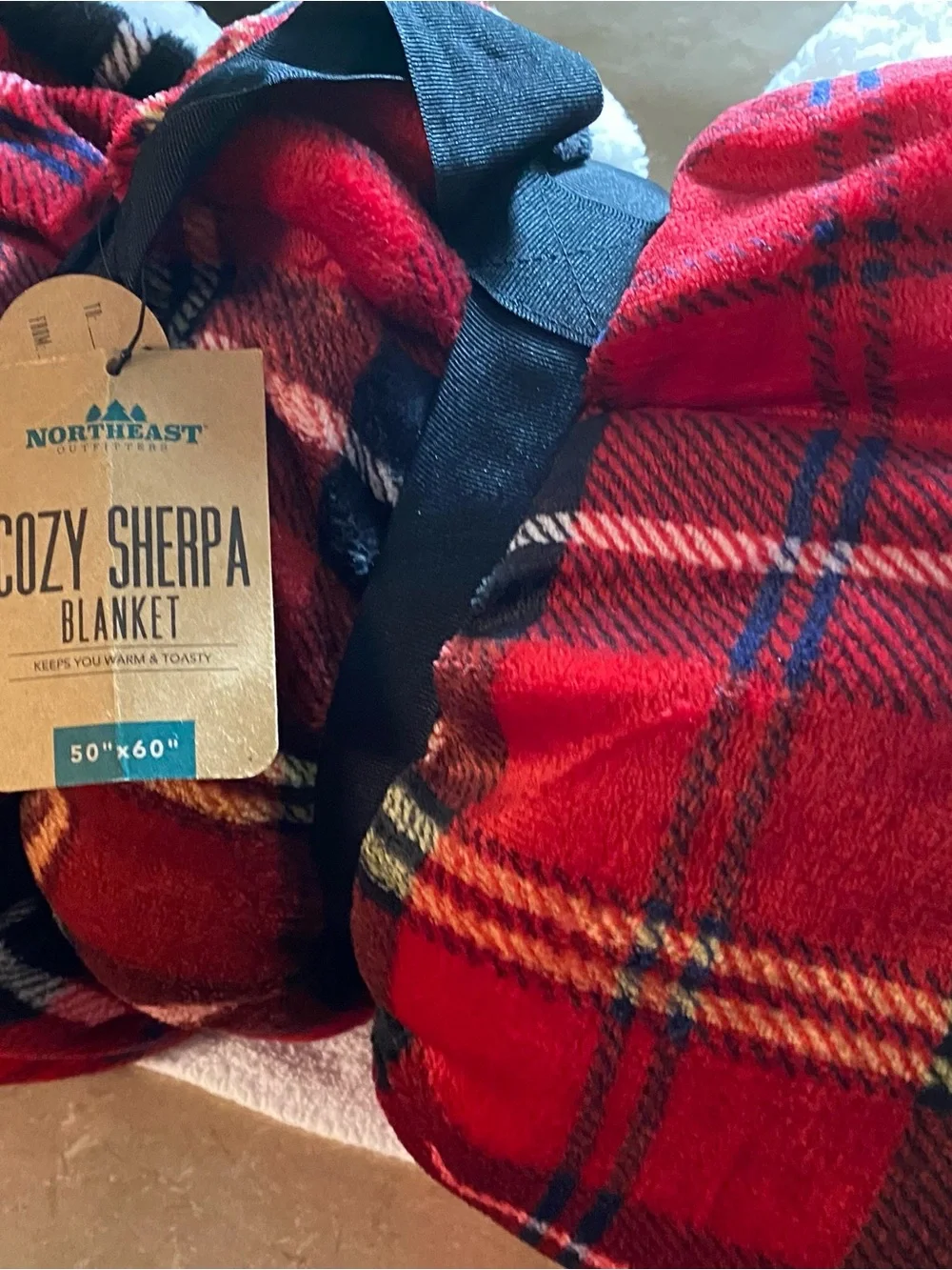 Northeast Outfitters Cozy Sherpa Blanket Red Plaid Throw-NWT